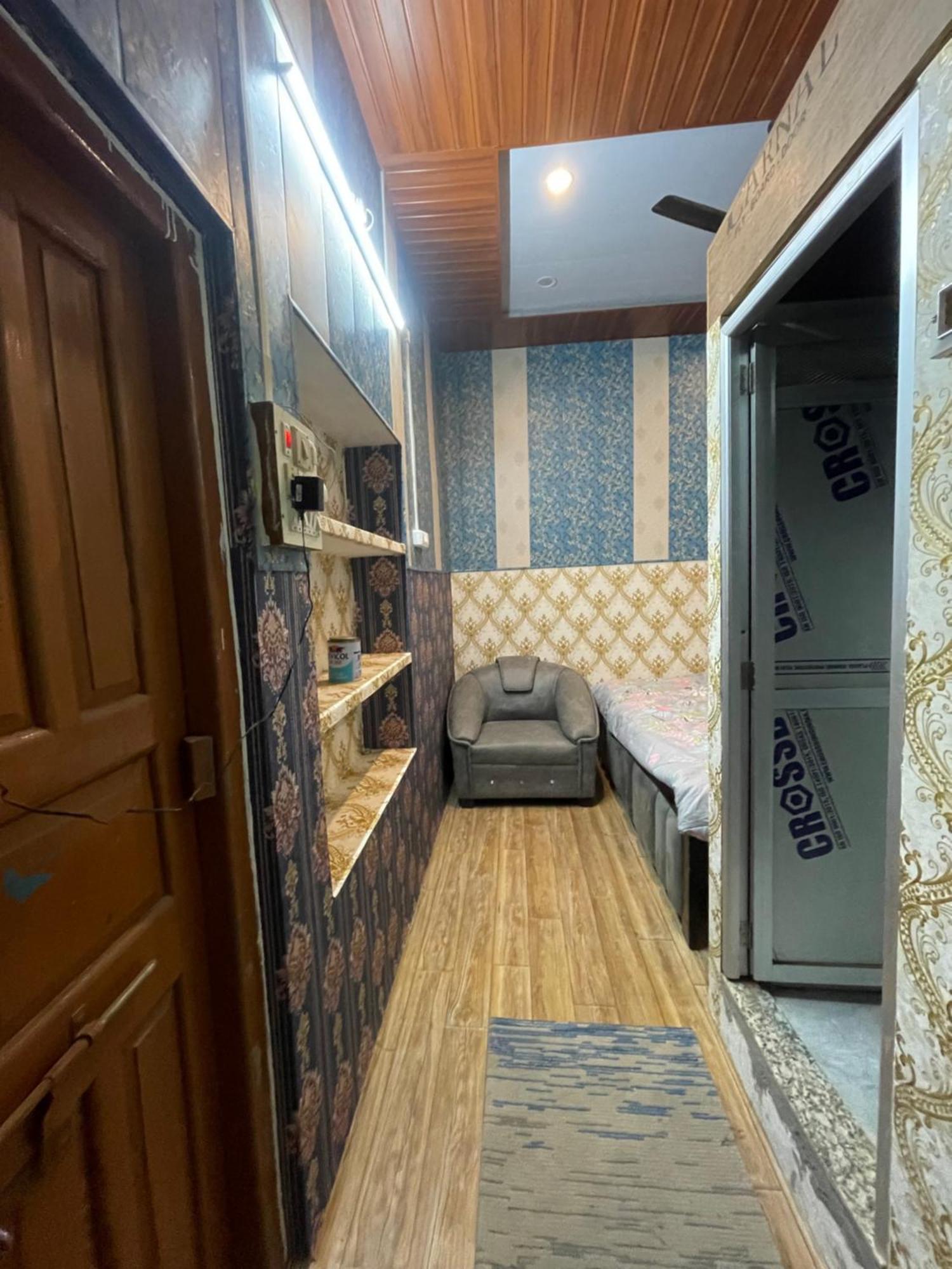Swastik Home Stay Ravindpuri Varanasi Exterior photo